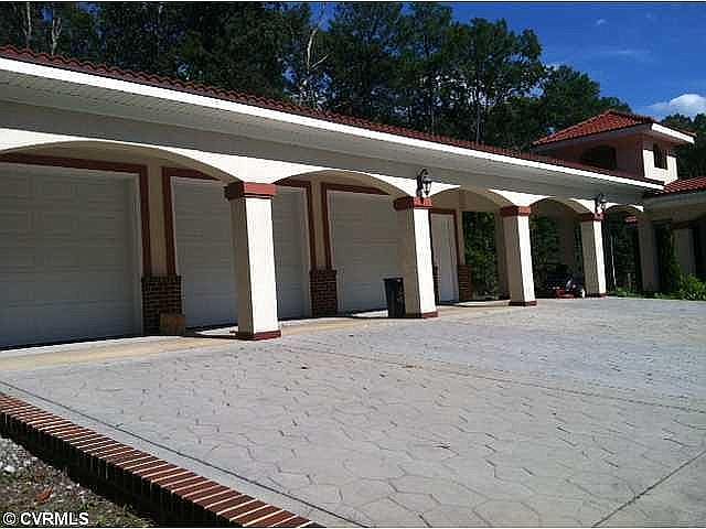 3 car garage