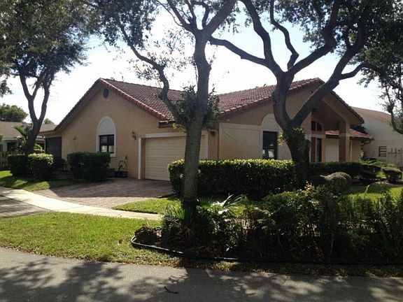 3rd image of 8500 NW 54th Ct