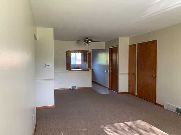 Dining Area/Rear Entry