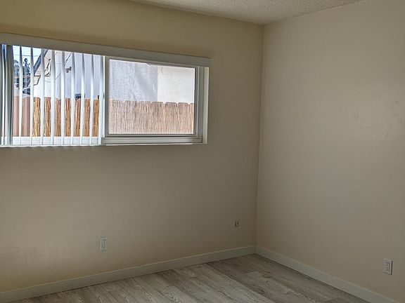5th image of 4513 Palm Ave