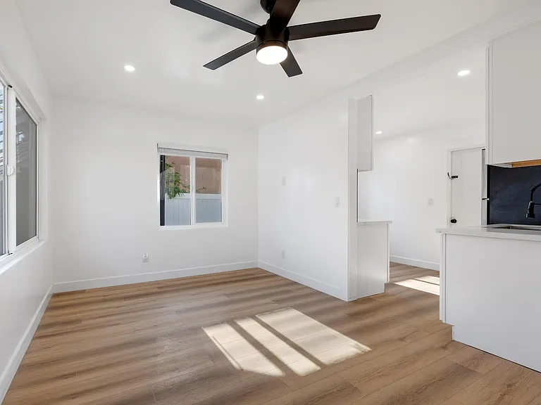 114 Madison Ave #C — Photo 6