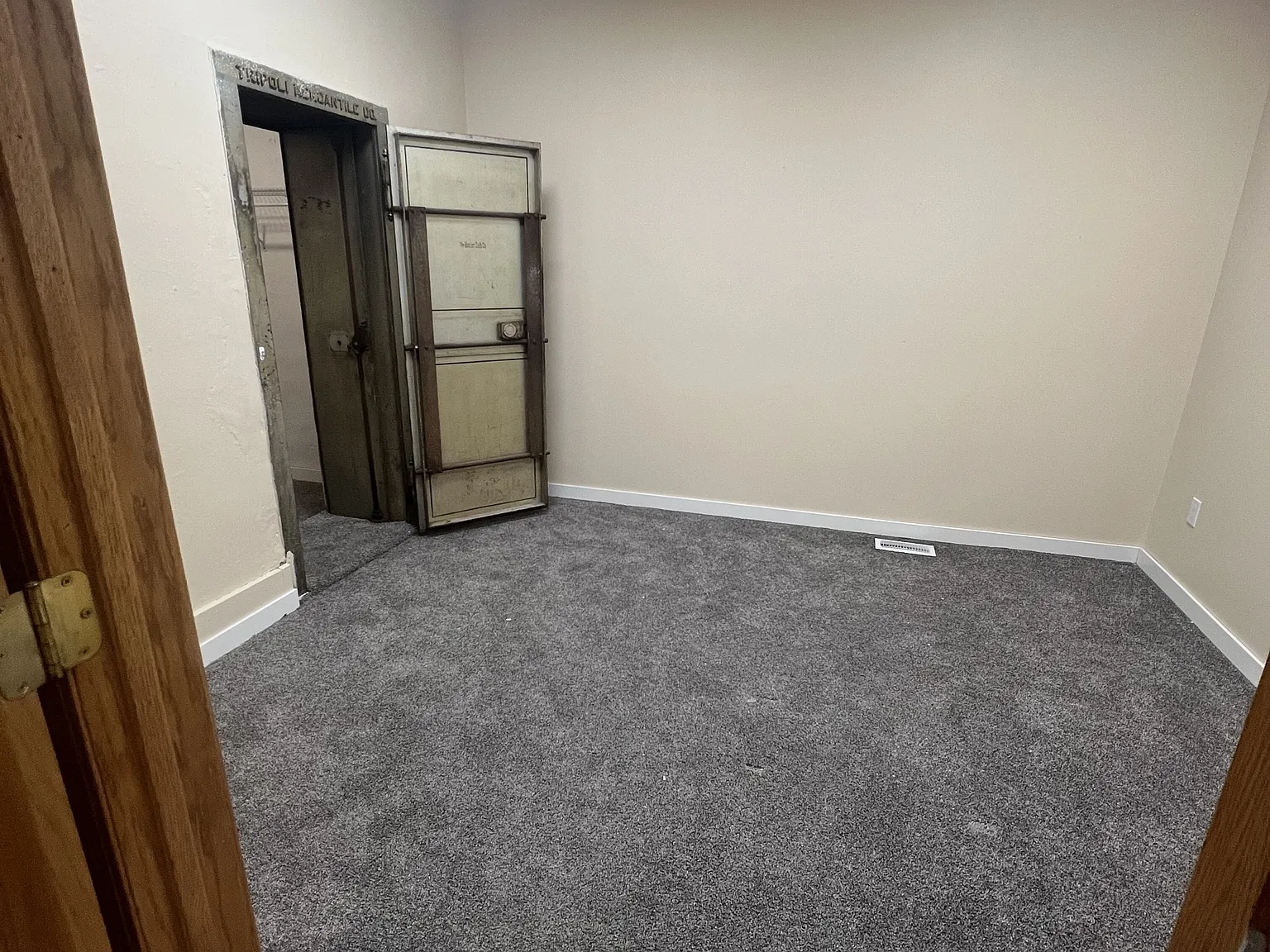 236 South Main Street — Photo 2