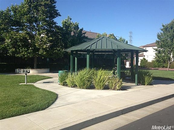 5th image of 5229 Vesta Cir