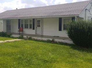 804 Roaring River St, Exeter, MO 65647