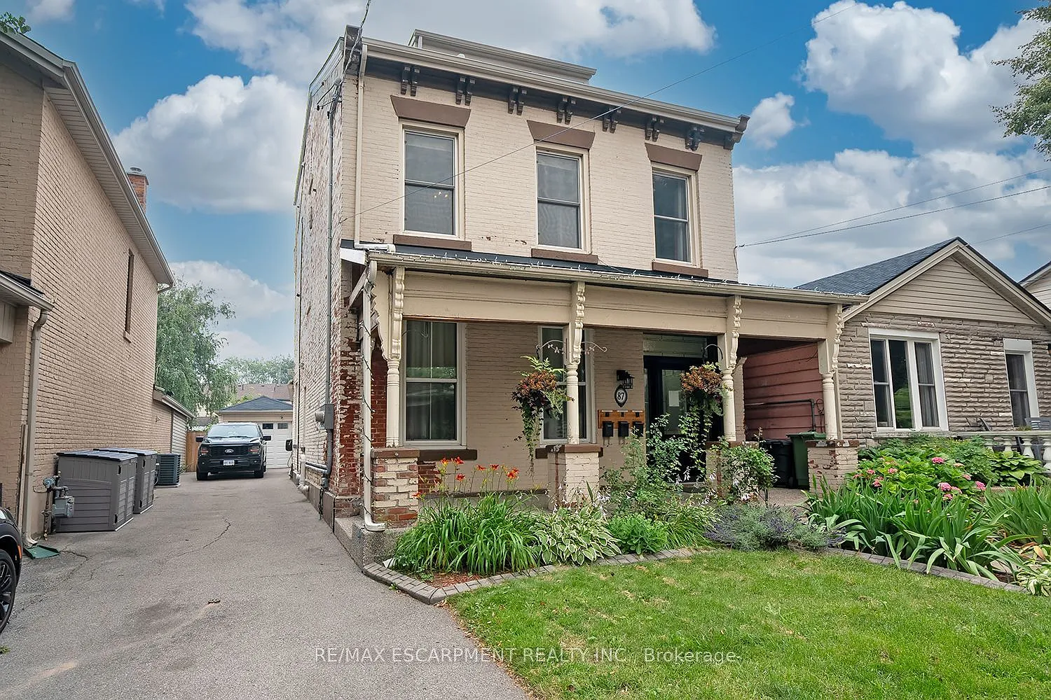 2 bed, $1,850 — Photo 1