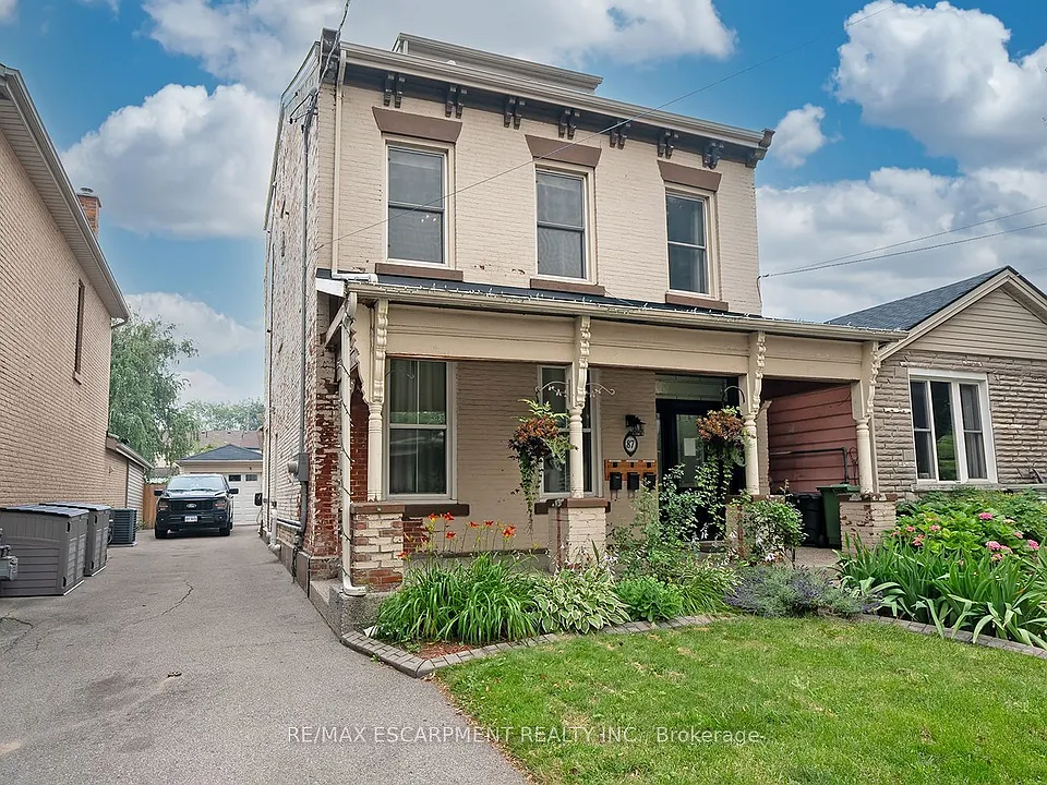 87 Colbourne St #2