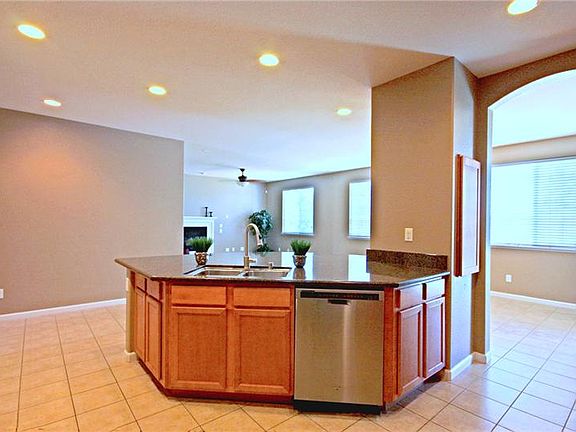 5th image of 2121 Stewart Cir