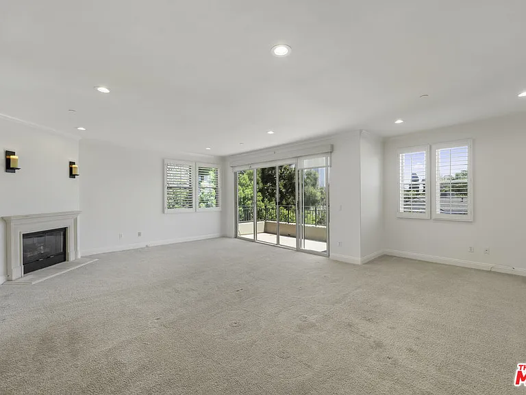 1820 Benecia Ave #402 — Photo 26