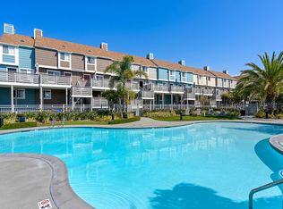Huntington Breakers, Huntington Beach, CA 92646