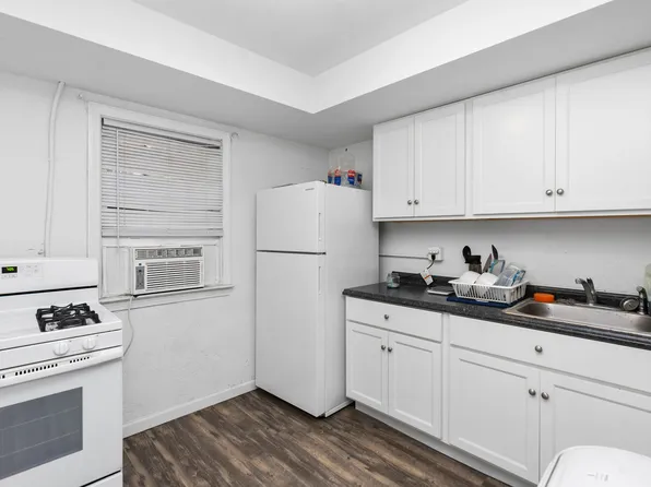 209 Chancellor St #A, Charlottesville, VA 22903