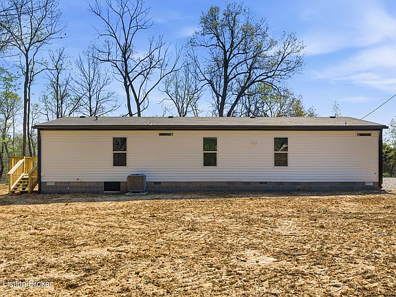 5th image of 200 Burgundy Ln