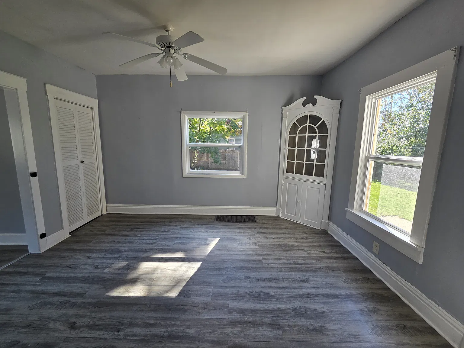 3 bed, 2120 sqft, $1,525 — Photo 1