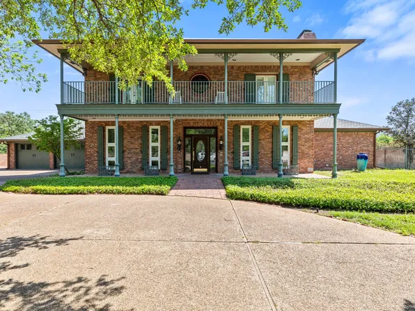 6 Carriage Sq, Waco, TX 76708