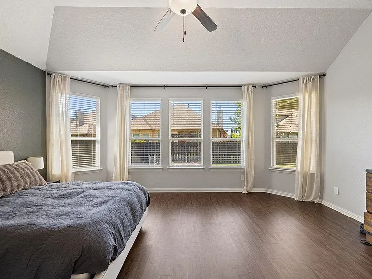 3307 Columbus Way — Photo 17