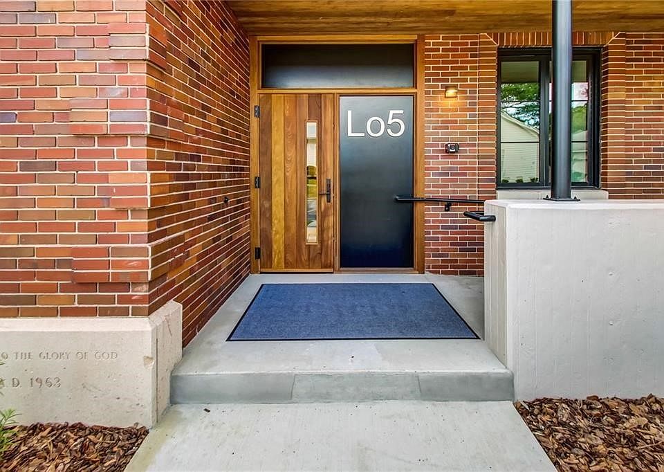 1st image of 19 N 5th St #2100