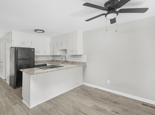 9018 Mahogany Row SE APT A, Huntsville, AL 35802