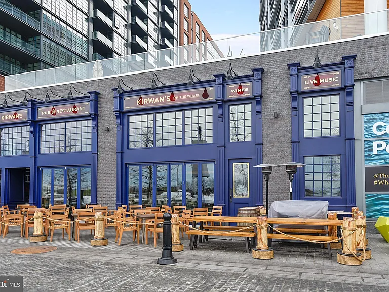 61 G St SW #B — Photo 44
