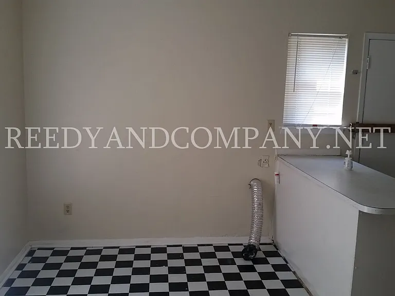 3990 Ashview Cv — Photo 3