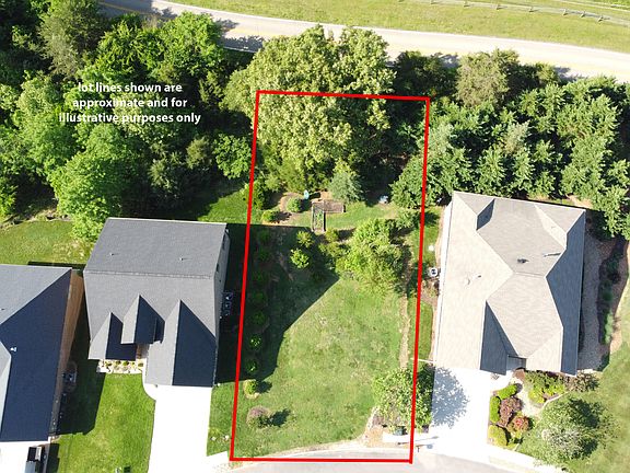 3rd image of 1829 Rockford Ln