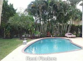 1372 Camellia Cir, Weston, FL 33326