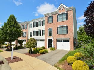 280 Overlook Ct, Coraopolis, PA 15108