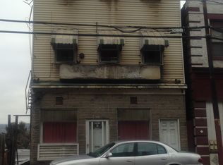 904 Island Ave, Mc Kees Rocks, PA 15136