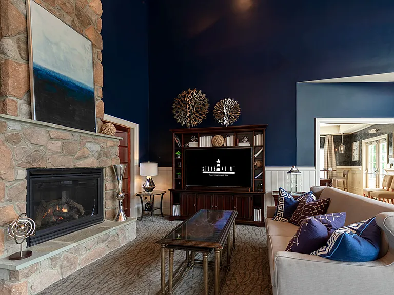 Stone Point Apartments — Photo 6