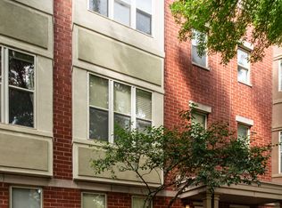 1418 N Burling St, Chicago, IL 60610