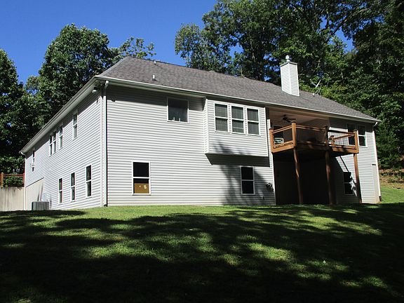 2nd image of 1002 Panorama Dr