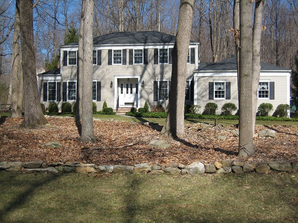 Totally updated CH Colonial