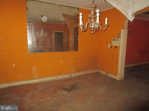 3rd image of 5925 Woodcrest Ave