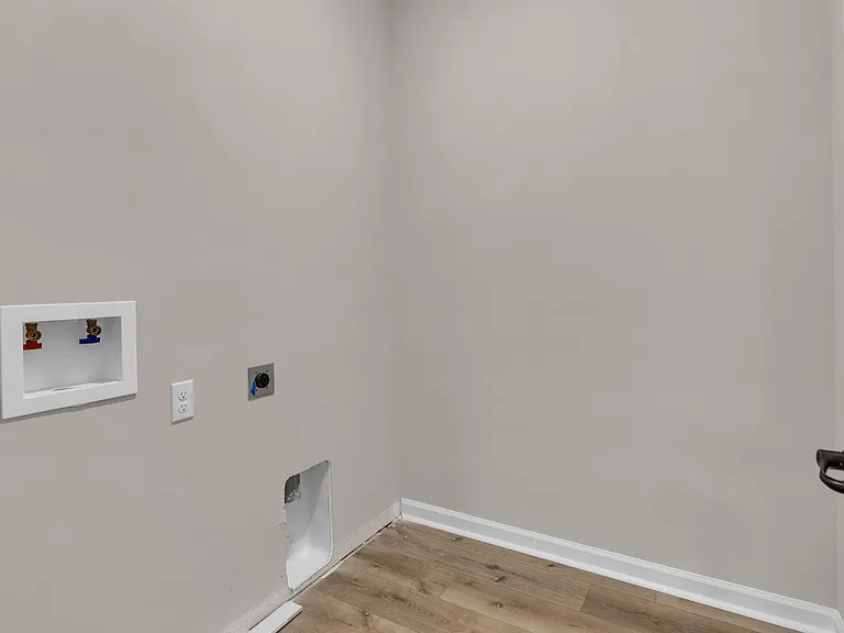 17441 Berkshire Dr — Photo 9