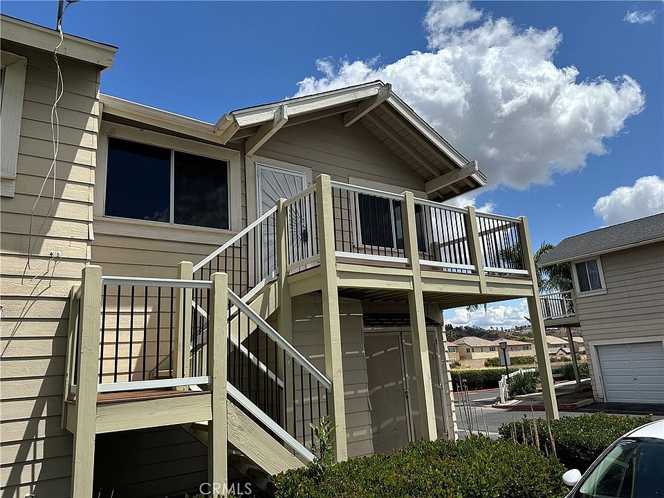 1st image of 713 Walnut Dr #17
