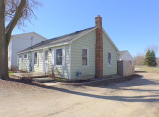 16856 Cedar St, Lansing, MI 48906
