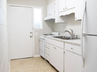 80 4th Ave #8, Shalimar, FL 32579
