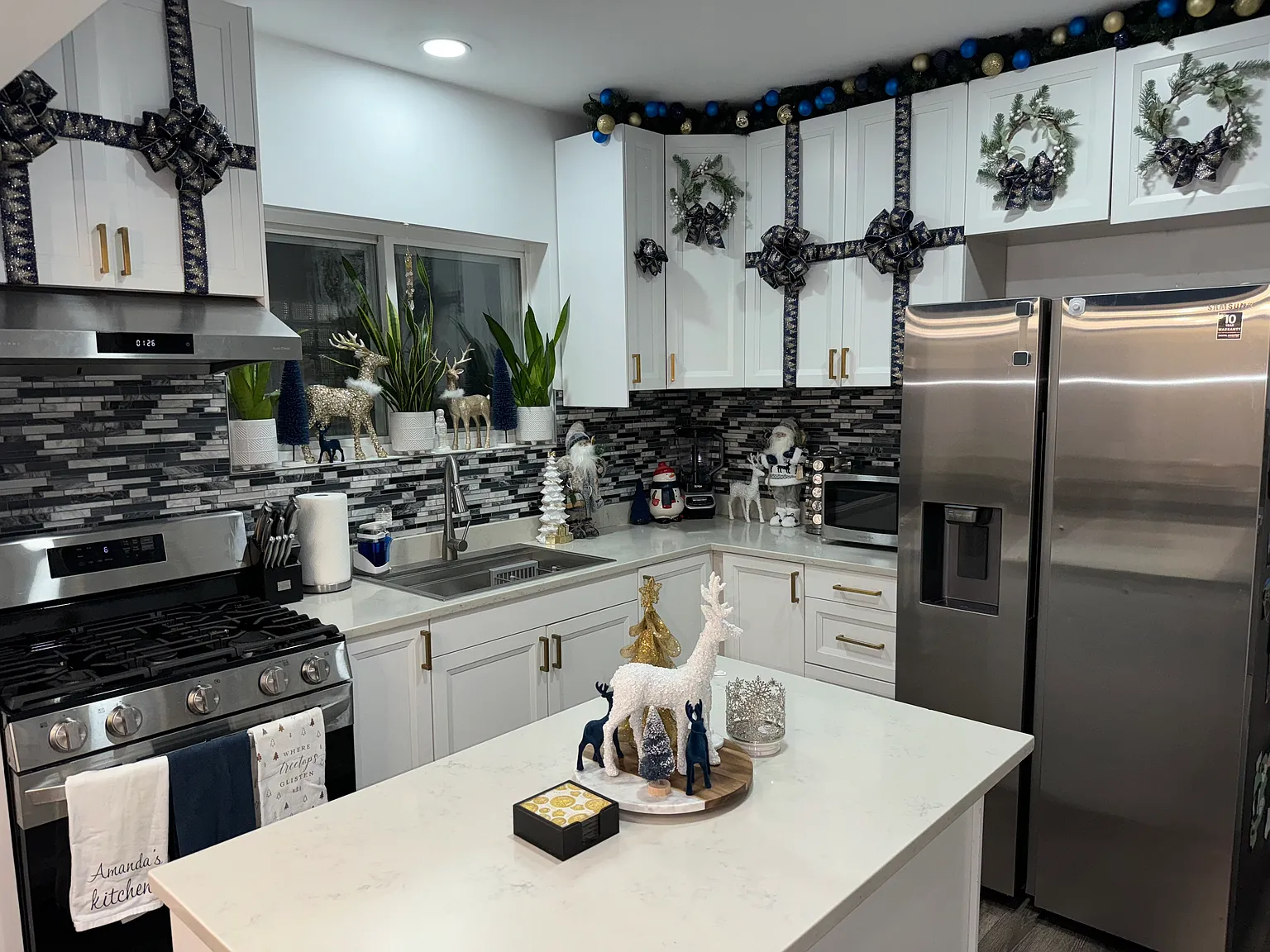 6235 S Menard Ave — Photo 3