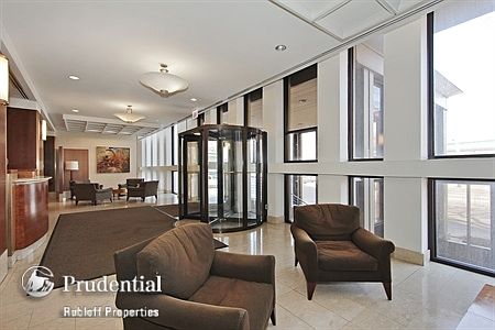 2nd image of 1660 N La Salle St #2712