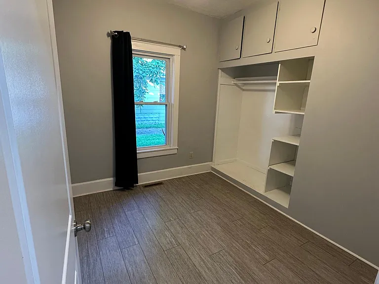 817 Mill St — Photo 10