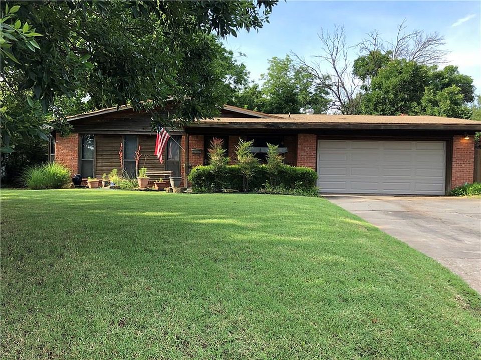 1st image of 2520 Huntleigh Dr