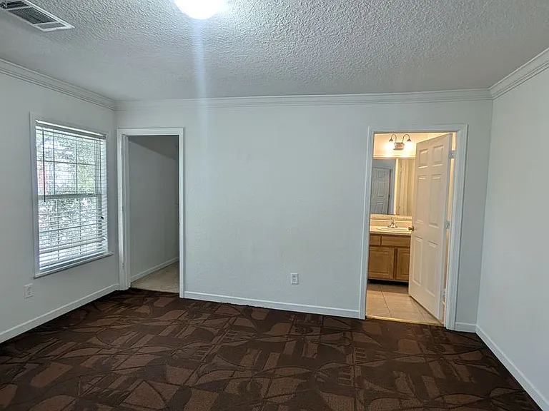 114 Cedar St — Photo 23