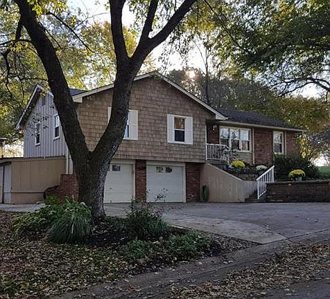 2nd image of 6701 NW Hilldale Dr