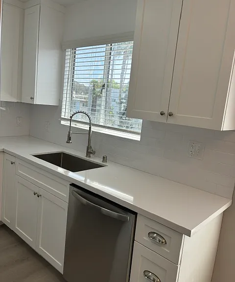 Amie Apartments — Photo 3