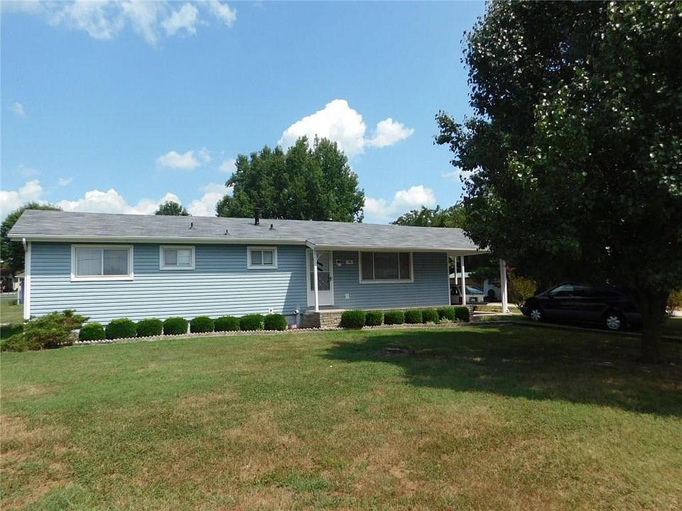 1st image of 759 S Dockery Ln