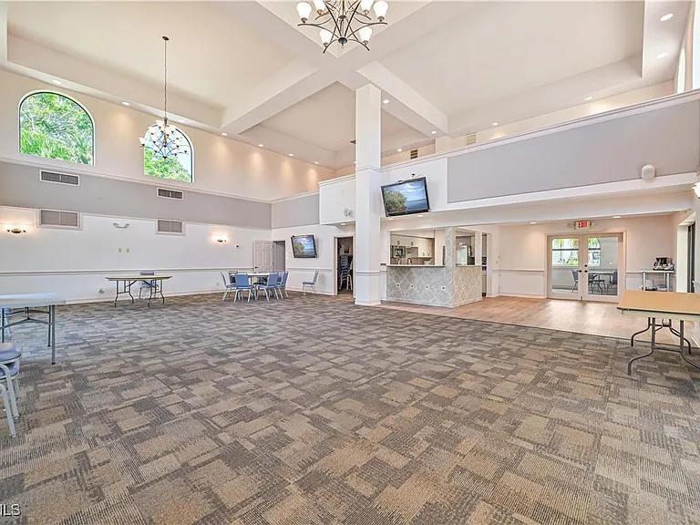8366 Charter Club Cir #8 — Photo 24