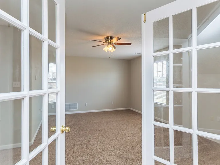 10805 Paul Coleman Dr — Photo 11