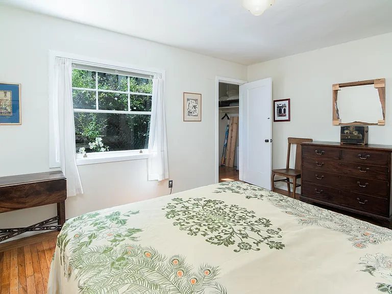 4182 Emerald St — Photo 5