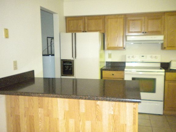 3rd image of 101 Tewkesbury Quay