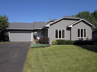 9369 Chesshire Ln N, Maple Grove, MN 55369