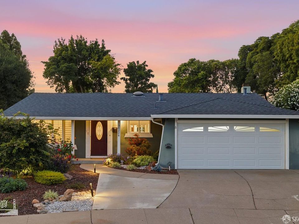 1st image of 34226 Atteridge Pl