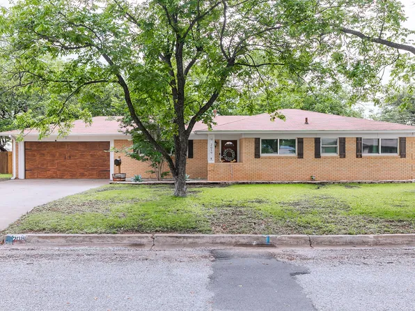 2019 S China St, Brady, TX 76825